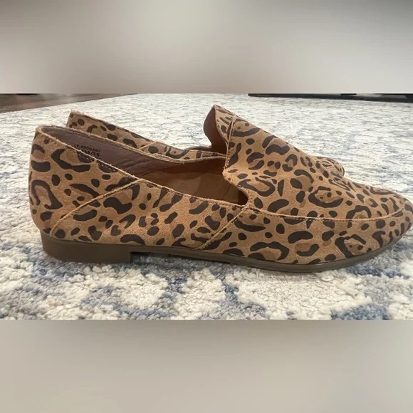 Lucky Brand Brogan2 Leopard Print Loafers. NWOB. - Picture 2 of 6
